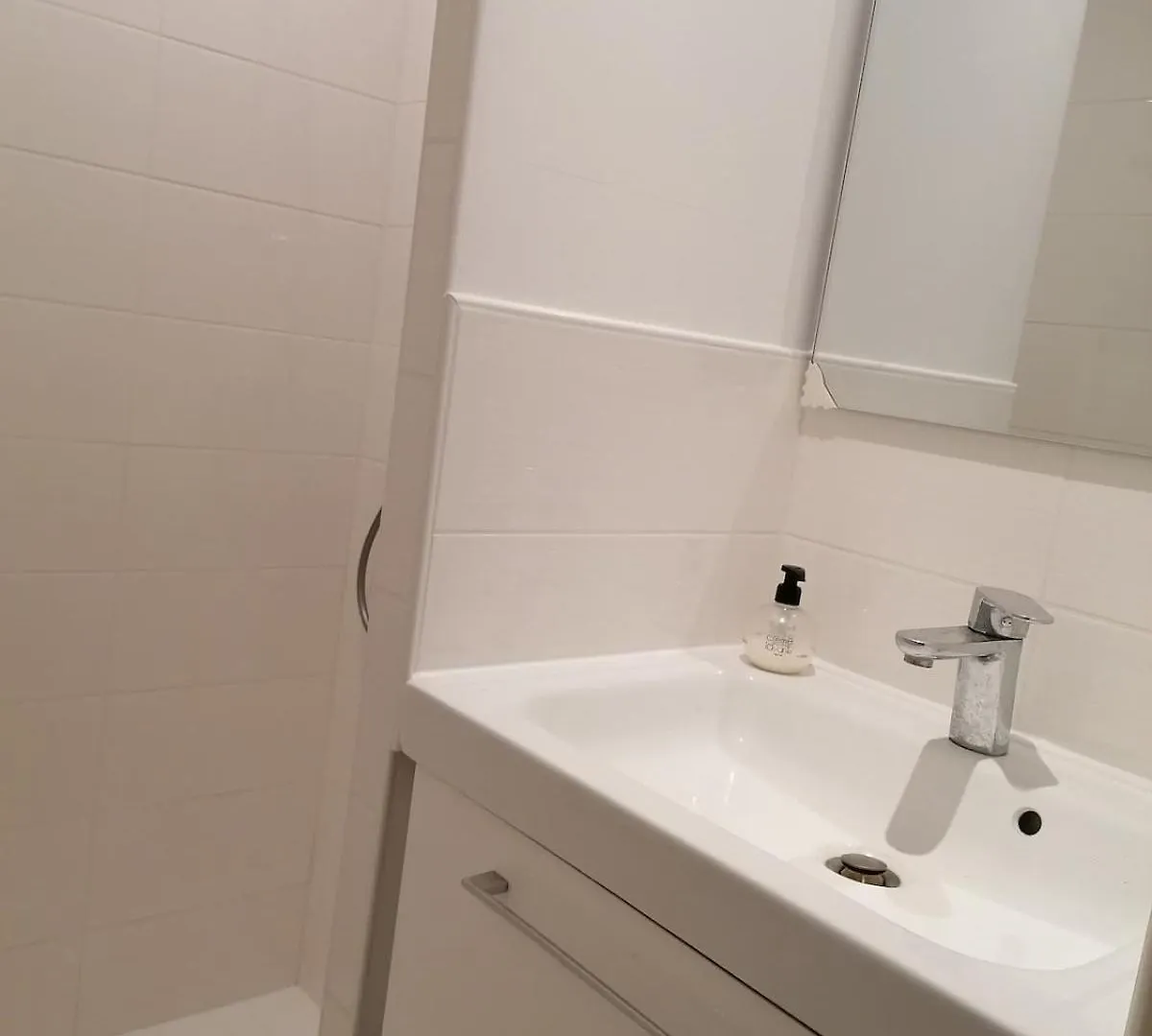 Apartment Appartement F1 Location Proche Mer La Garde